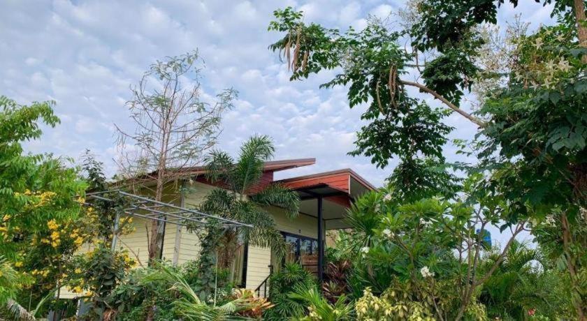 Nangrong Garden Home Kültér fotó